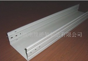 鋁合金槽式橋架（jià）